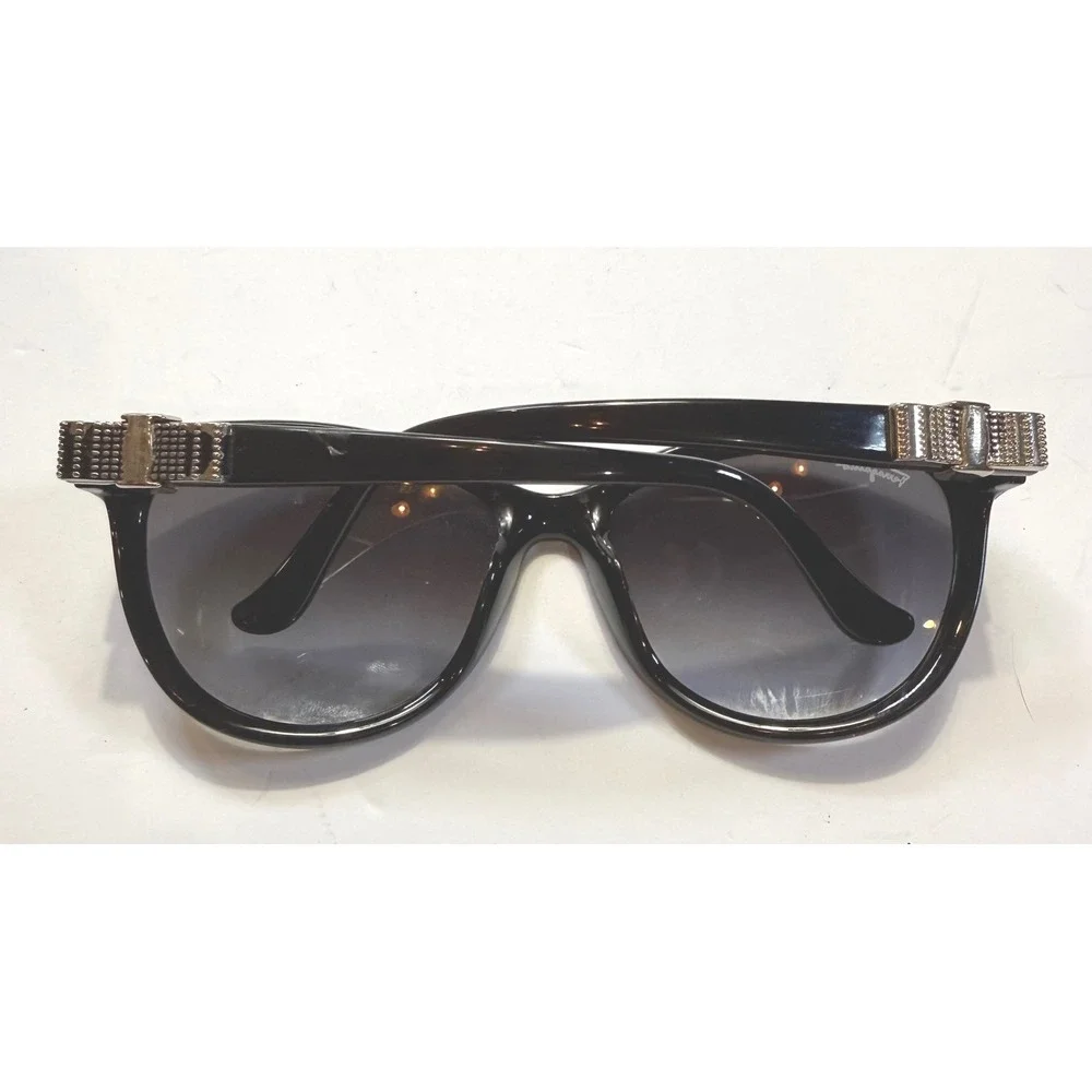 Salvatore Ferragamo SF760S 001 Black Cat Eye Vara Bow Sunglasses Italy 57-16-135